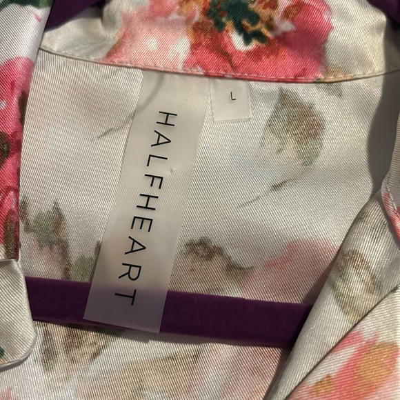 Button up blouse - Picture 6 of 6